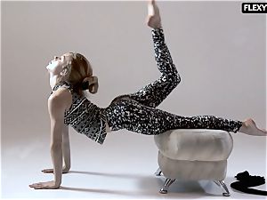 uber-sexy donk gymnast Rita